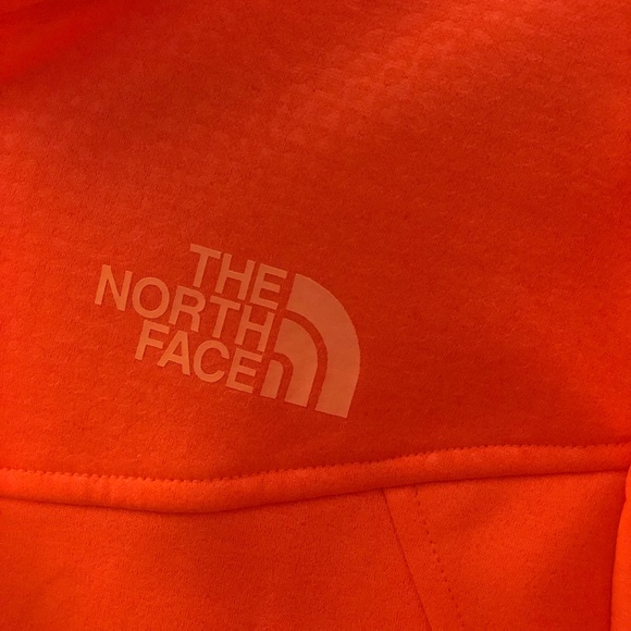 Zip up - Picture 2 of 5